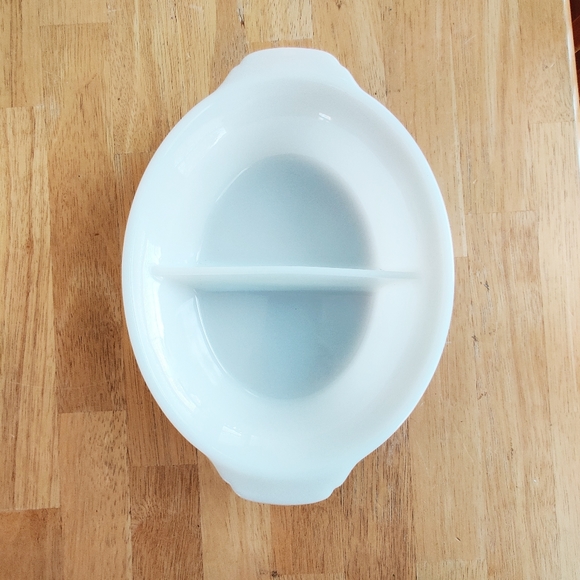Set of 2 Divided Dishes, FIRE-KING 468 & PYREX 1063 Opal White Milk Glass, Oval - Picture 3 of 16